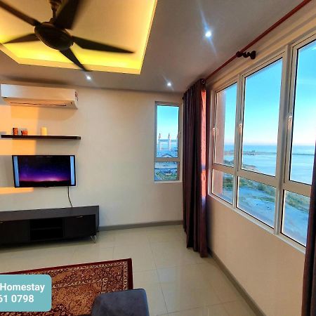 Bradong Homestay - Musllm Only, 3 Queen Bedrooms, Seaview, Infinity Pool, Gym, Near Drawbridge & Ktcc Mall Куала-Тренгану Экстерьер фото